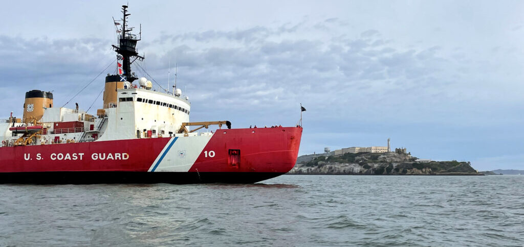 Heavy Icebreaker Polar Star Returns to U.S. After 147-Day Antarctic Deployment 